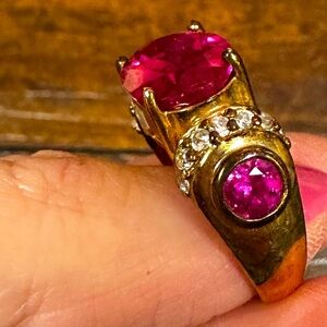 Ross Simons hot pink oval stone set in gold plated sterling silver size 7